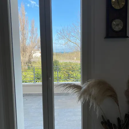 Seaside - A Due Passi Dal Mare 招待所 3*