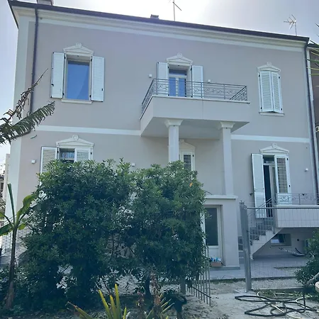 Seaside - A Due Passi Dal Mare 3*